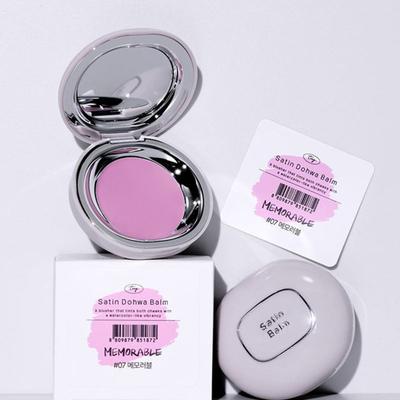Make-up na obličej – Tvářenky