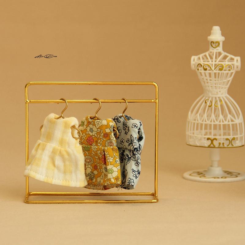 1/12 Dollhouse Simulation Mini Coat Rack Model Doll Home Bedroom Coat Hanger Furniture Decor Toy Doll Living Scene Ornaments Toy