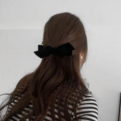 אביזרים לשיער – סיכות ראש