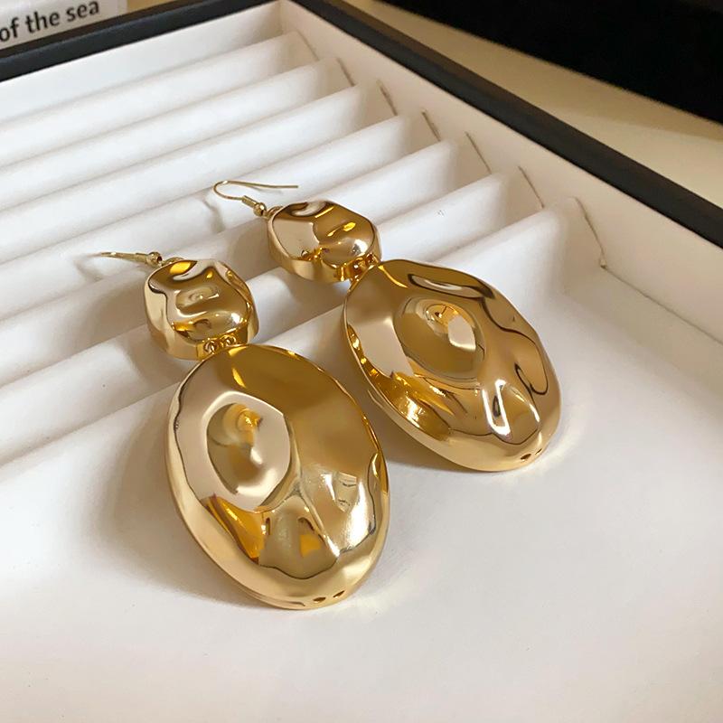 Oval irregular geometric necklace European and American unique metal temperament collarbone chain splicing fashionable personalized items