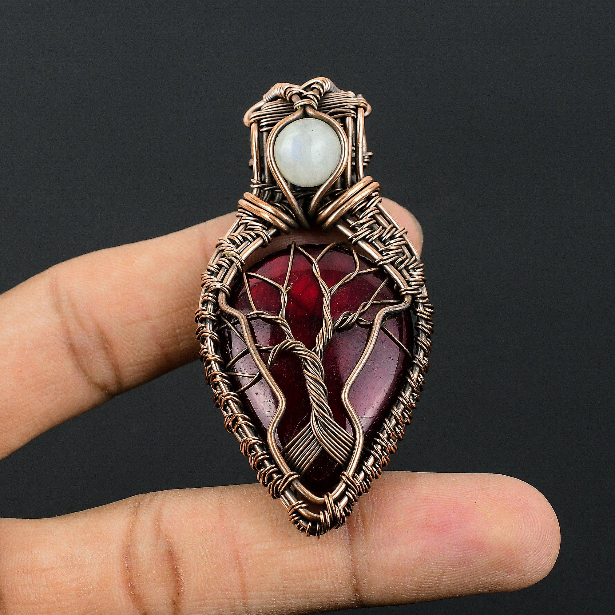 

Подвеска из красного лабрадорита и радужного лунного камня, украшение, обернутое медной проволокой 999 пробы, ювелирная подвеска с драгоценным камнем, ювелирное изделие, сделанное вручную, свадебный подарок 2.55 Inches