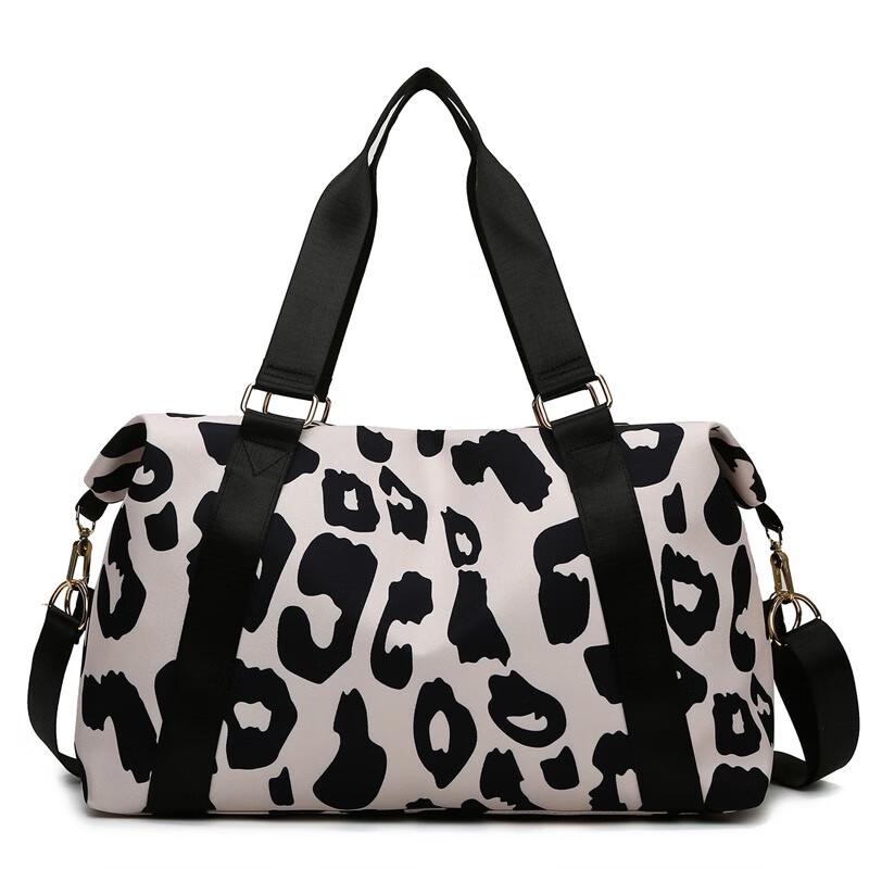 KANDEXS Cow Print Travel & Gym Bag