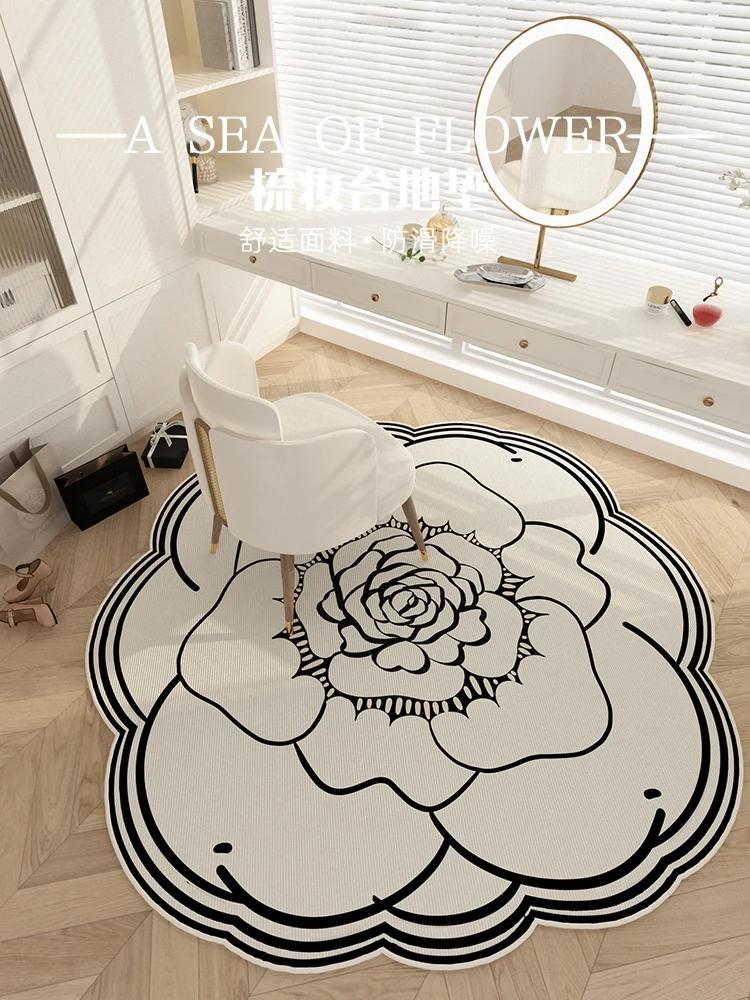 Flower Shape Cloakroom Floor Mat Large Area Luxury Rugs for Bedroom Thick Dresser Rug Nordic Living Room Decoration Plush Carpet