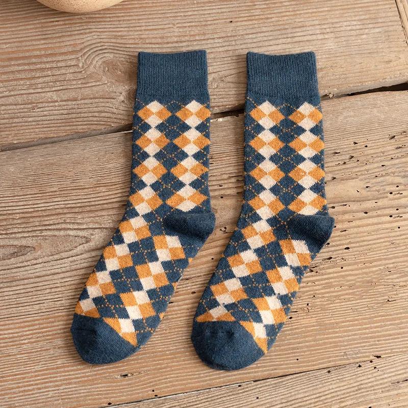 Retro Warm Middle Tube Women Socks Rhombus Harajuku Student Floor Sleeping Socks Autumn Winter Thermal Socks