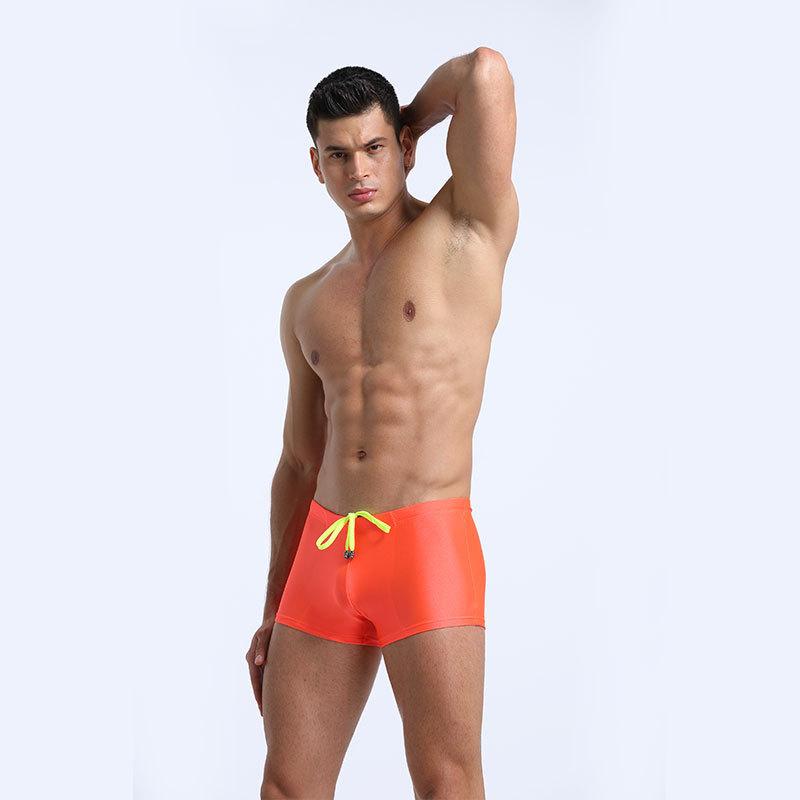 Herren Frühling Sommer Mode Gestreiftes Design Atmungsaktiv Schnelltrocknend Schwimmende Flachboden Unterhosen