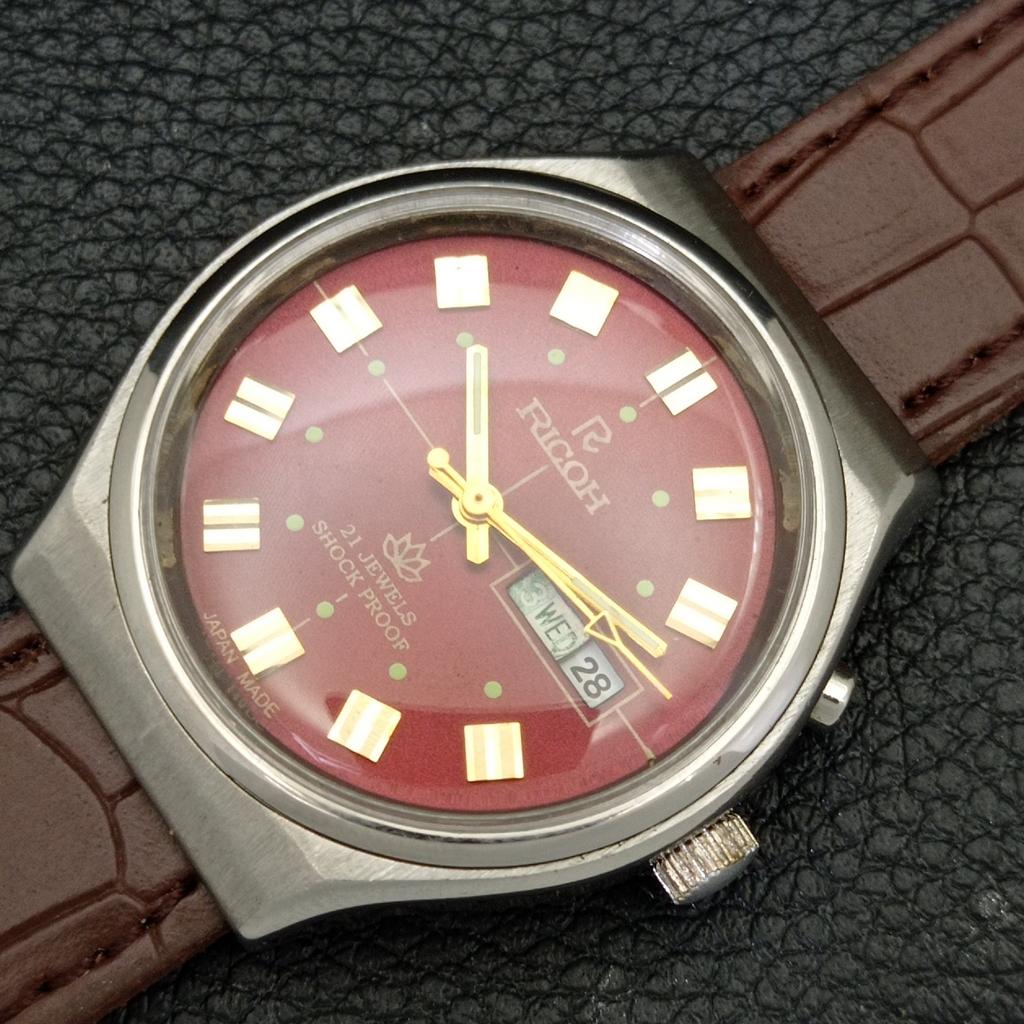 VINTAGE RICOH R31 AUTOMATIC JAPAN MENS RED COLOR DIAL WATCH a500615-5 R153-a500615