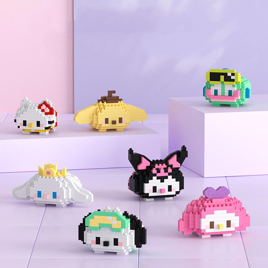 Disney Sanrio Mini Building Blocks Anime Figure Diamond Bricks Mickey Minnie Donald Duck Hello Kitty DIY Toys Festival Gifts