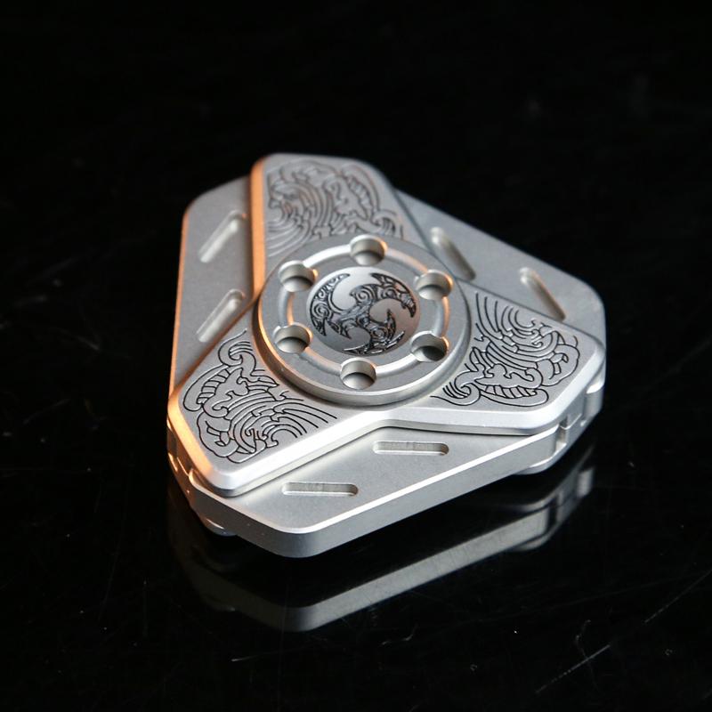 EDC Stainless Steel Open Armor Spinning Top Stress Reliever Toys Office Stress Relief Toys Office Desk Toys For Adult Gift