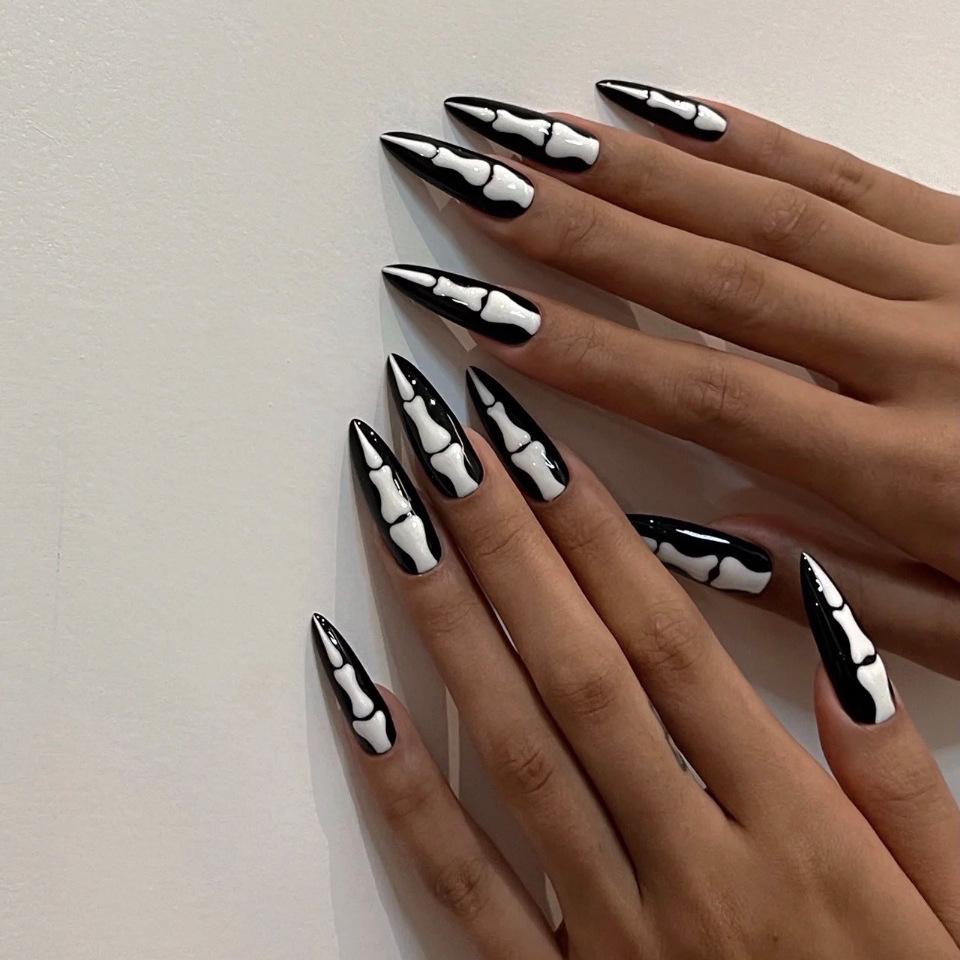 

WM-29 Gothic Skeleton Girl Halloween Fake Nail Tips - Manicure Stickers Glue Version