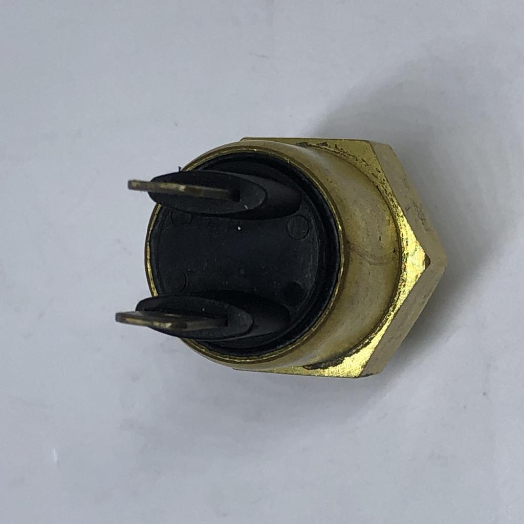 Water Tank Radiator Fan Thermostat Switch for Mercedes 0065457124