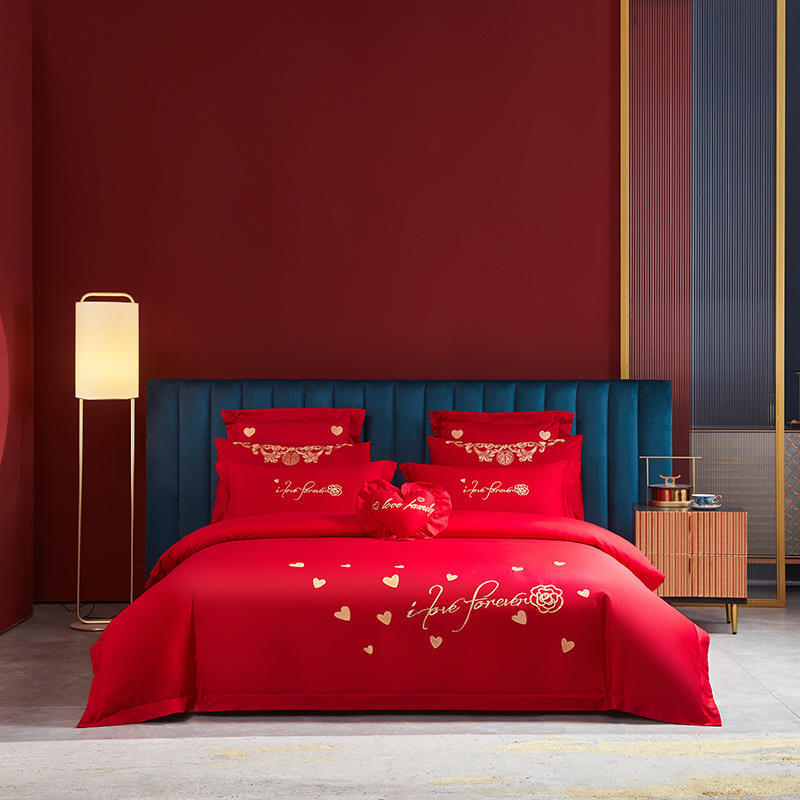 Vierteiliges Set mit Hochzeitsstickerei, rote Hochzeitsbettwäsche, Hochzeitsbettbezug, Bettwäsche, Bettwäsche für das Brautpaar, sechsteiliges Set für das Hochzeitsbett