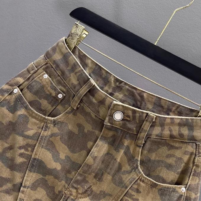 Three-dimensional pocket tooling camouflage denim skirt 2025 summer new Spice Girl street A word anti-light skirt