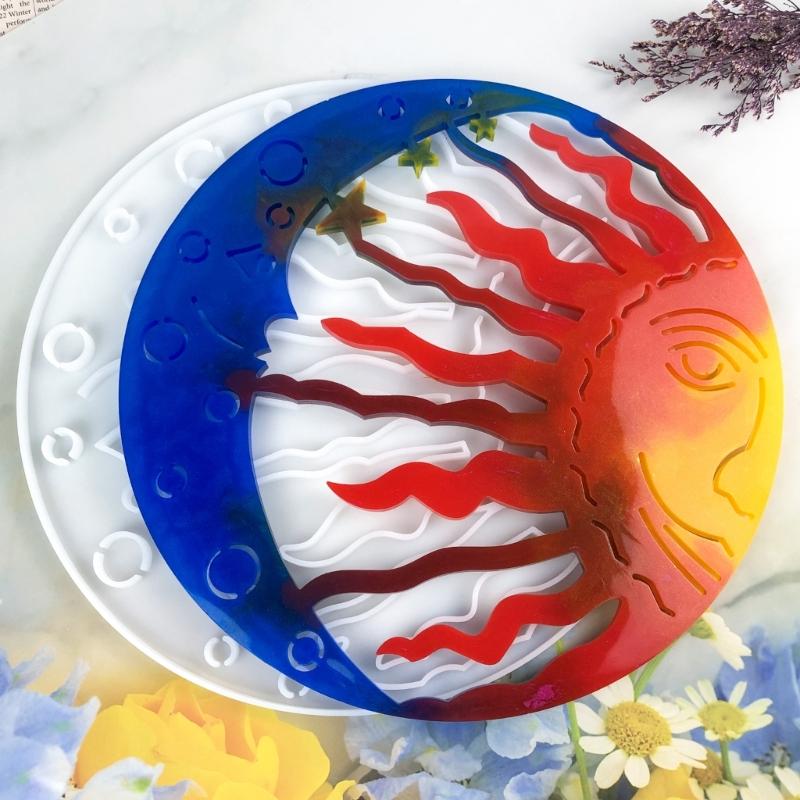 Silicone Molds Silicone Pendant Molds Moon and Sun Shape Wall Hanging Decors Mold Resin Crafting Moulds for Crafting
