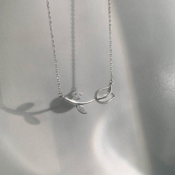 Romantic Cherry Blossoms Flower Necklace For Women Shiny Crystal Zircon Butterfly Flower Pearl Clavicle Chain Girl Party Jewelry