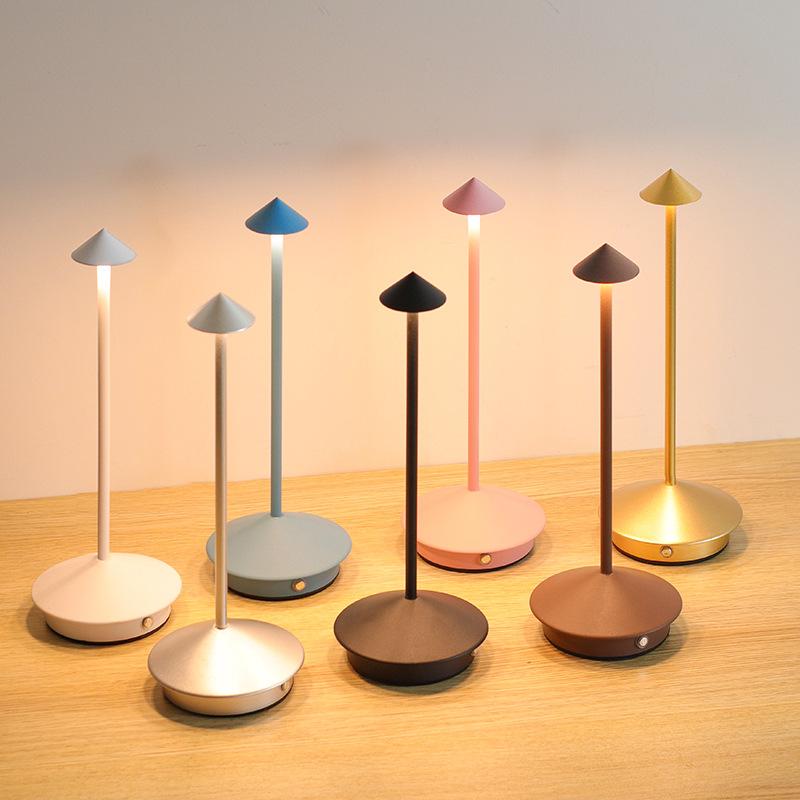 Moderne Hotel Schnurlose Tischlampe Energiesparende Wasserdichte Ip54 Led USB Aufladbare Lampen für Restaurant Schlafzimmer Wohnkultur