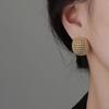 Hollowed-out Square Stud Earrings - A Niche Design Pair of Earrings with An Elegant Touch, Suitable for Sophisticated Women As Earrings.