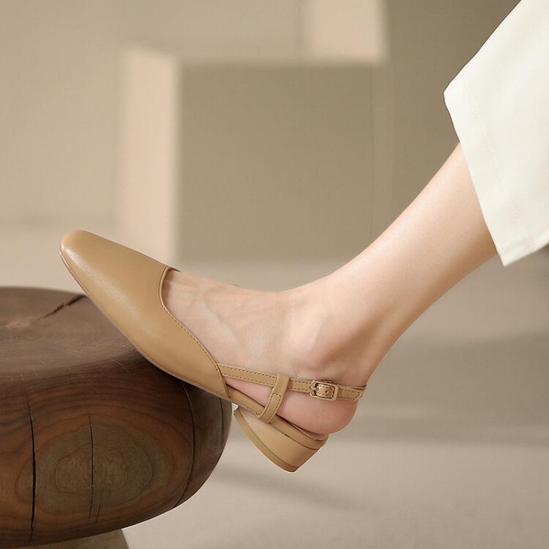 Casual rubber soft-soled women s sandals summer women s bag head rear empty sandals new square heel high heel sandals buckle 34