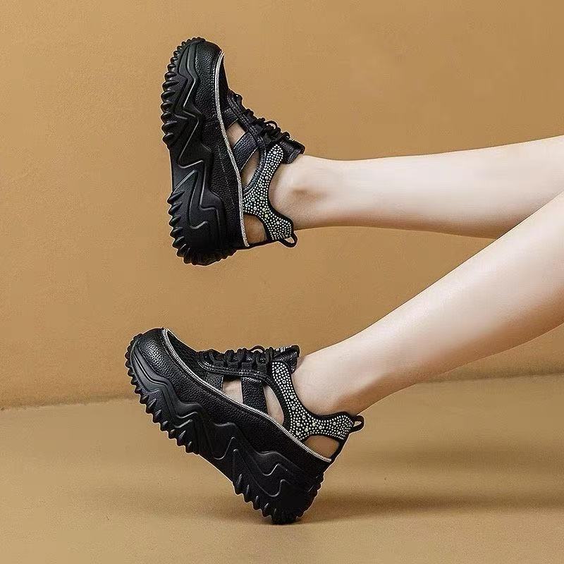 Small Thick Soles Increase In Height New Summer Models Hollow Thick Soles Daddy Breathable Casual Sports Sandals Tide