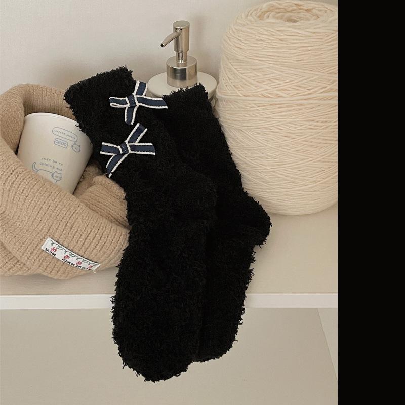 

5pair Coral Fleece Socks Women S College Style Bow Japanese Home Sleeping Socks Winter No Hair Loss Floor Socks Women One size fits all чорний