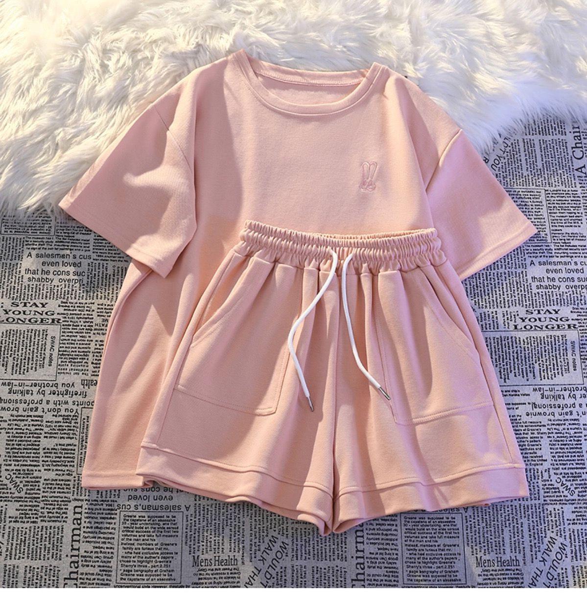 

Женский летний модный комплект из двух частей: Свободный топ с коротким рукавом и шорты с карманами L розовый