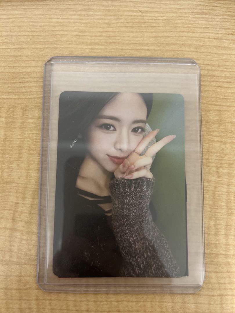 

[USED] ITZY Yuna Tower Records Cafe