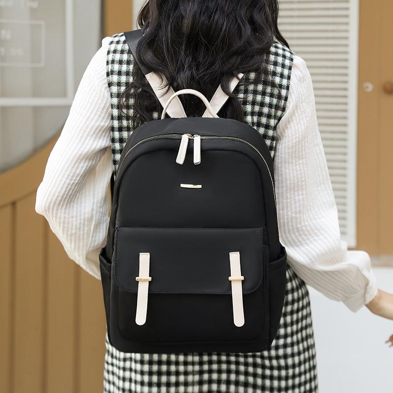 Versatile large-capacity contrasting colors women's backpacks spring new commuter travel bags student school bags women