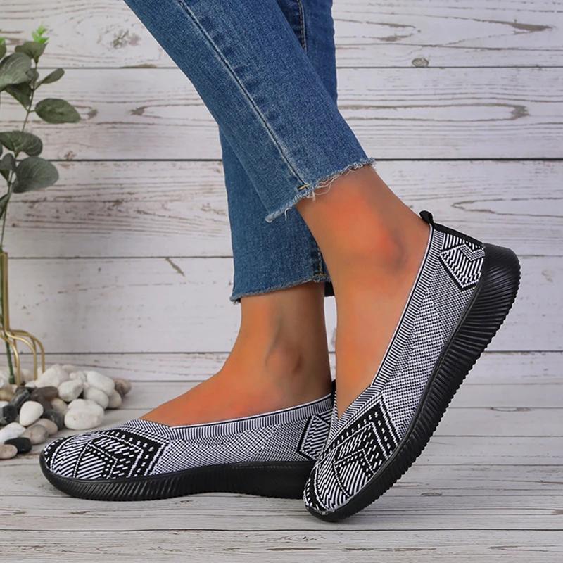 Fashion ZOKI Fashion Striped Loafers Shoes Women Summer Slip-on Breathable Knitting Flats Woman Comfort Non-slip Soft Bottom Sneakers
