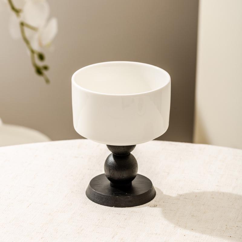 Ретро керамическая креманка на ножке с деревянным основанием для мороженого, пудингов, десертов или подсвечник.