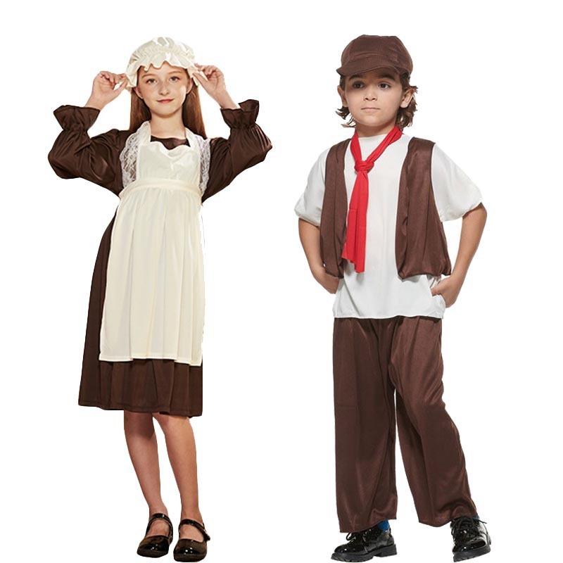 Halloween Uomini e donne vittoriani vendono giornali e fiammiferi, bambini, civili, bambini, spettacoli teatrali, costumi