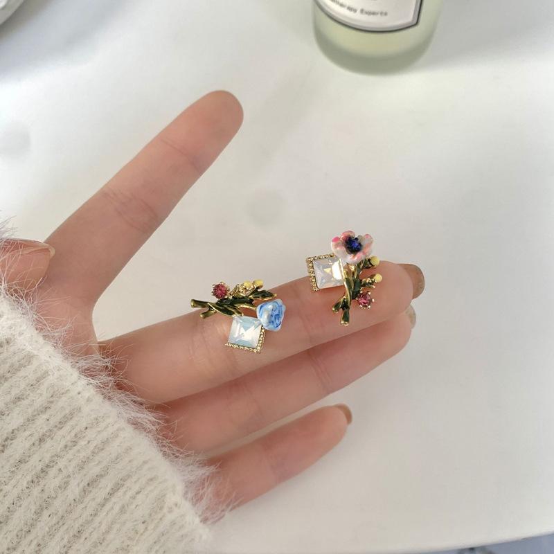 S925 Silver Needle Retro Style Irregular Blue Love Stud Earrings High Sense Trendy Earrings Contrasting Color Personalized Earrings