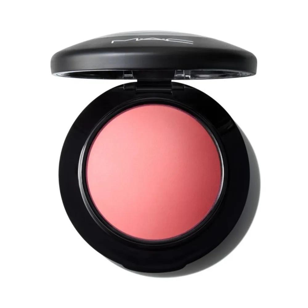 MAC Happy Go Rosy Mineralize Blush Pink