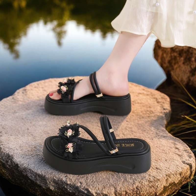 Platform sandals 2025 summer new fairy outer wear flower fashion with skirt two wear beach Roman cool slippers