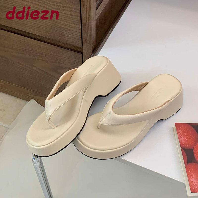 Fashion 2025 New Footwear Women Wedges Slippers Shoes Fashion Round Toe Ladies Wedges Slippers Shoes Sandals Female Slides Flip flops