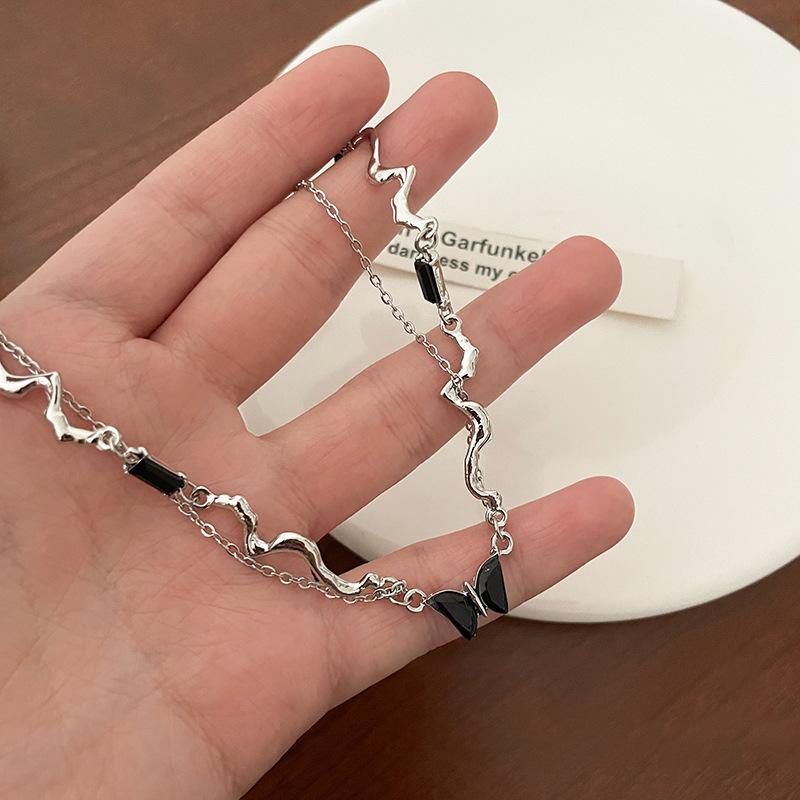 Butterfly Splicing Necklace Fashion High Sense Collarbone Chain Personality Creative Design Sense Necklace Women