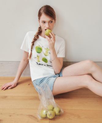 ZEROSTREET Green Apple Short Sleeve T-Shirt / Off-White