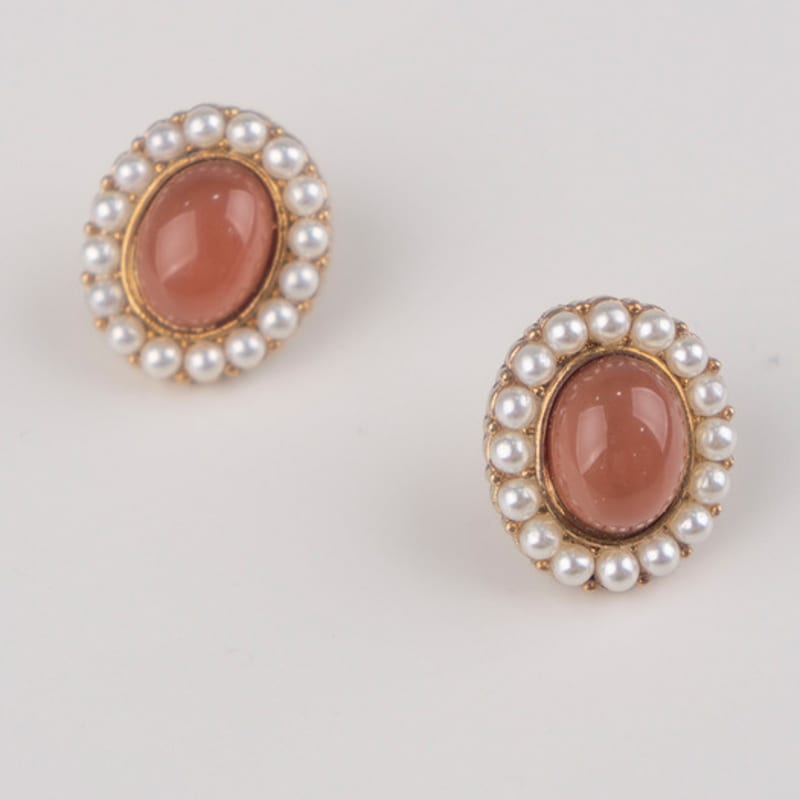 AUGUST ALICE Antique Bold Vintage Ember Pearl Earrings