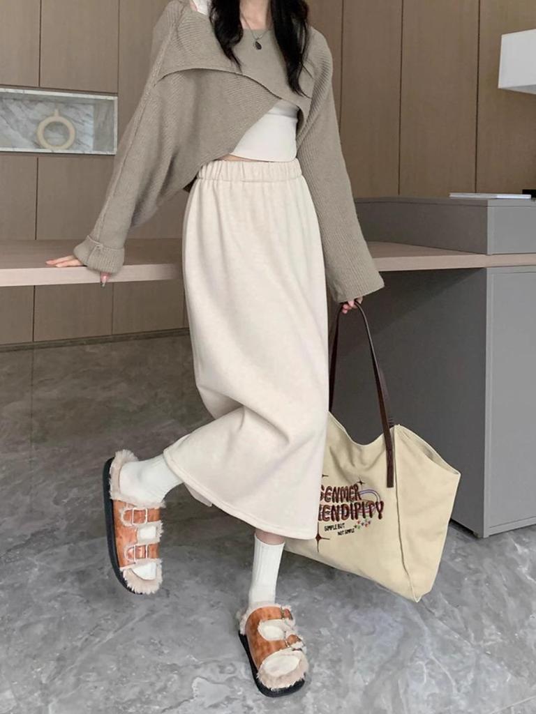 Women's High-Waisted Corduroy A-Line Skirt - Slim Fit, Stylish Korean Design for Autumn/Winter 2023