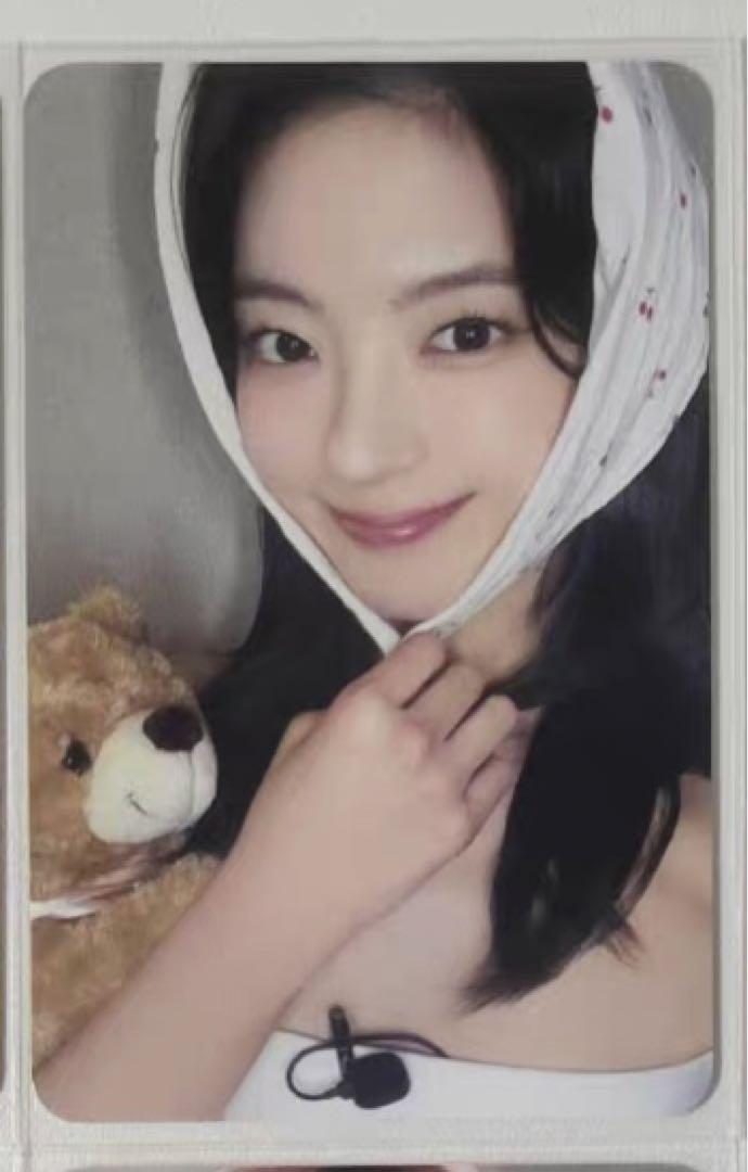 

[USED] itzy GWBG makestar 1.0 bonus trading card rear