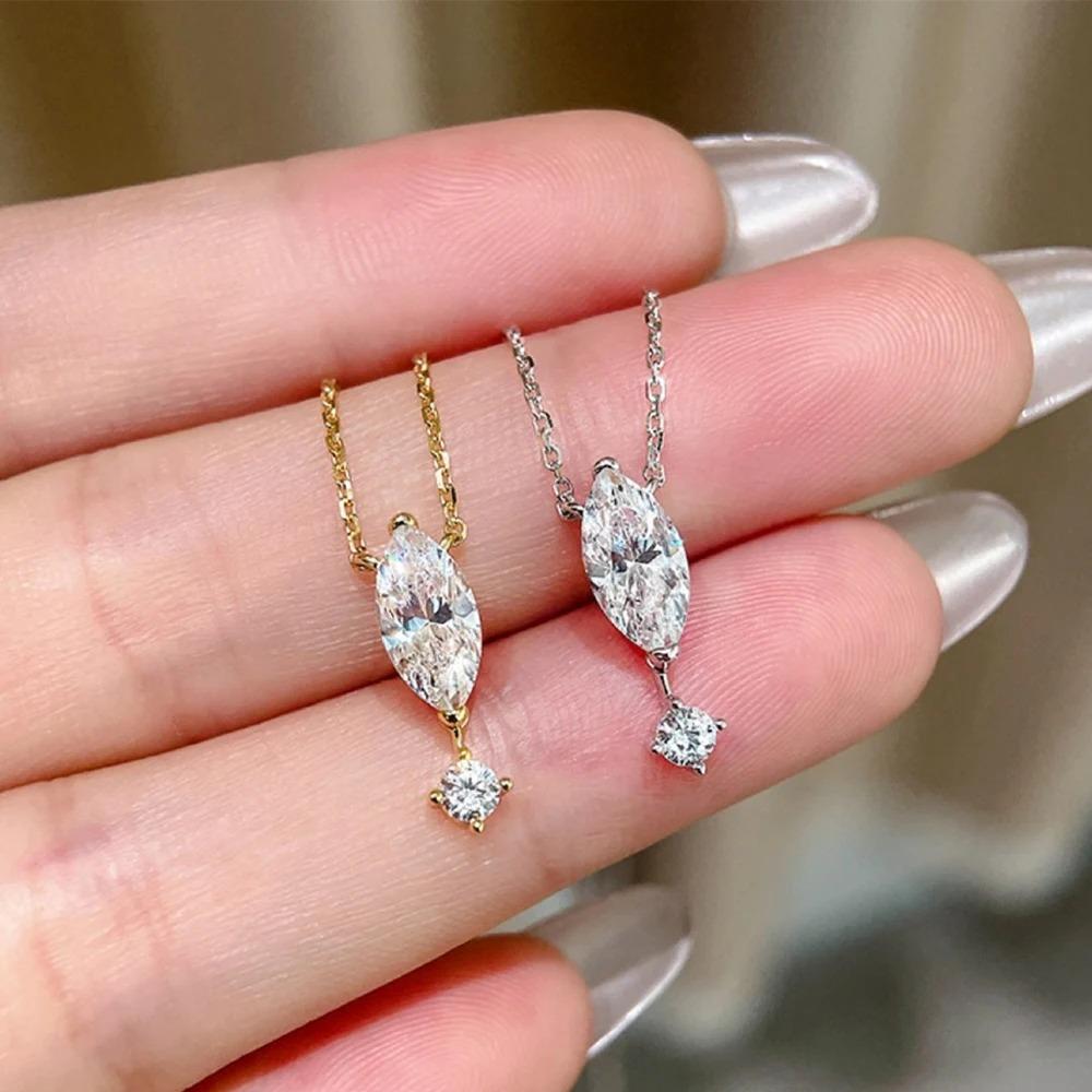 2026 Retro Light Luxury Water Drop Horse Eye Stone Fringed Pendant Necklace Female Niche Design Exquisite High-end Collarbone Chain Neck Chain