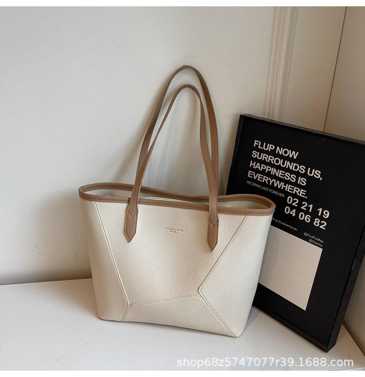 

2025 new women s large-capacity tote bag to work commuter shoulder bag high-end sense niche versatile underarm bag tide белый