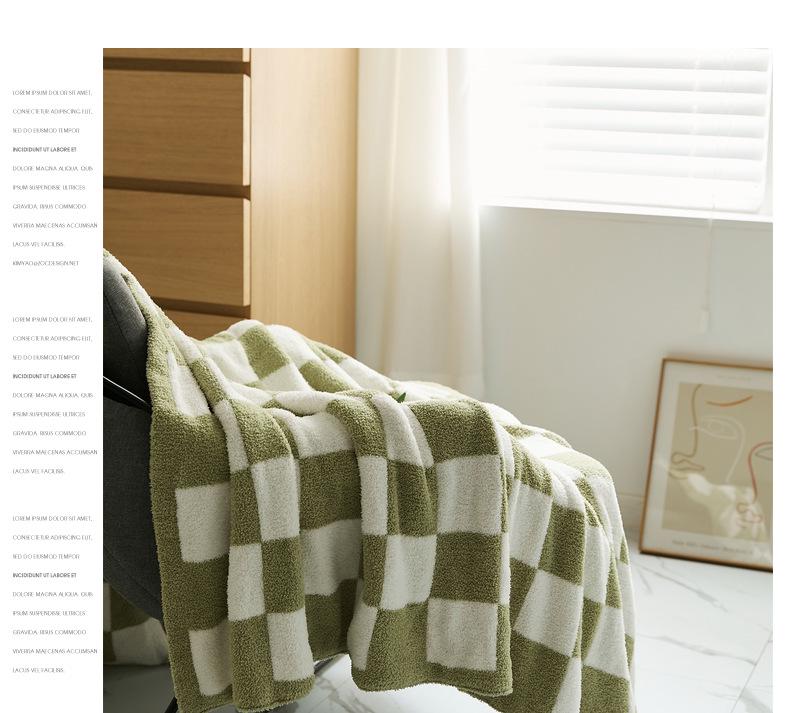 Retro Large Checkered Velvet Knitted Throw Blanket