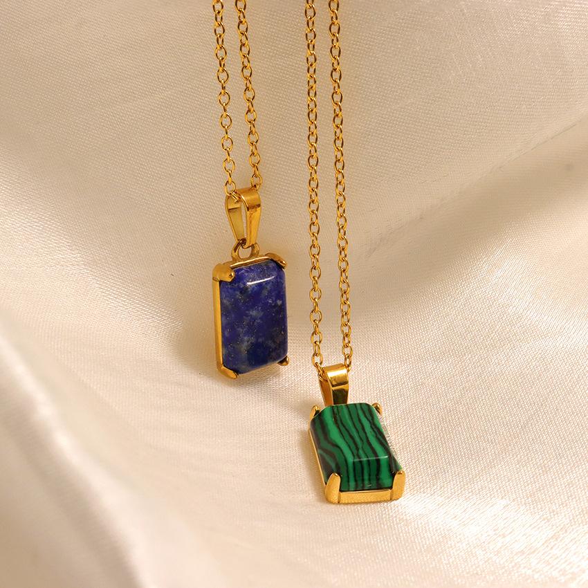 Green Grandmother Necklace Titanium Steel Does Not Fade Light Luxury Green Diamond Girls Jewelry Collarbone Chain