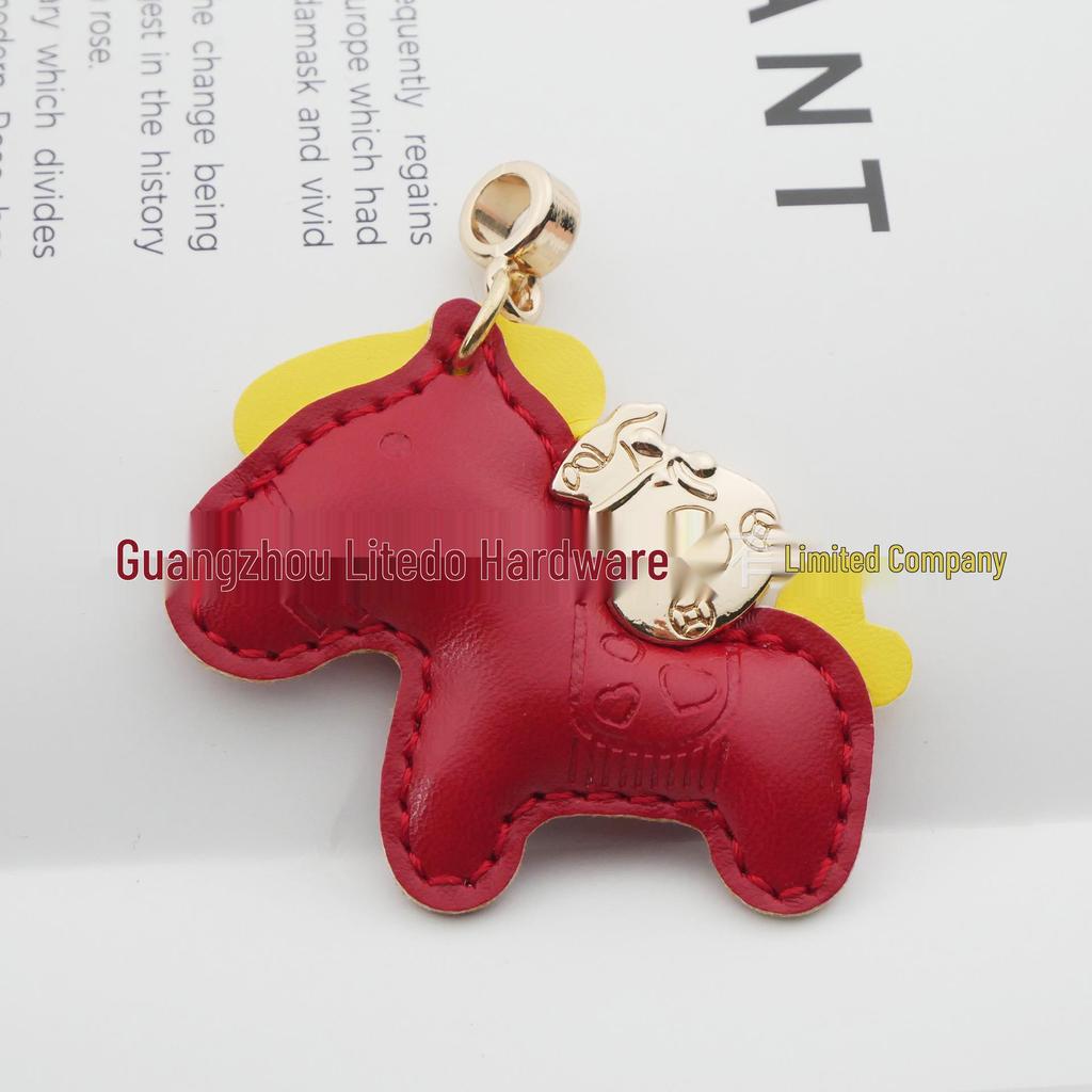 Exquisite Leather Couple Keychain Pendant for Car or Bag