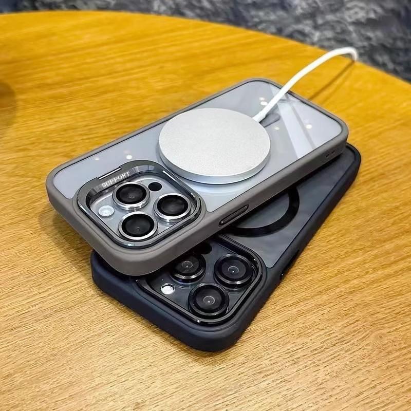 Magnetic all-inclusive anti-drop mobile phone case is suitable for Apple 16ProMax high-transparency lens holder protective case.