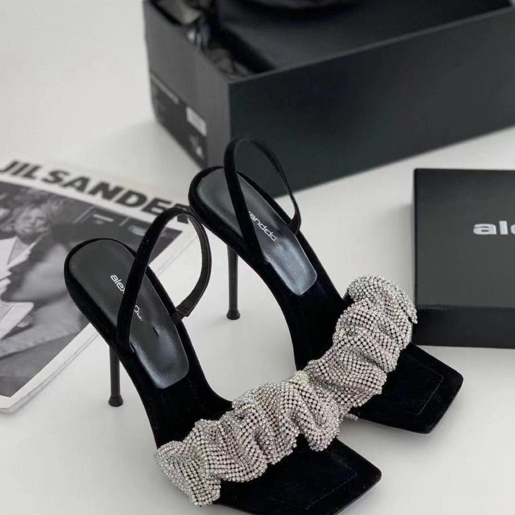 Internet celebrities with the same sandals female 2025 summer new fairy style slippers rhinestone stiletto high heels large size sandals