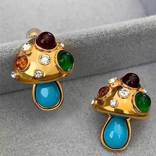 Elegant Women Men Fashion Classic Crystal Pendant Earrings For Women Girls Vintage Palace Style Gorgeous Ear Rings Jewelry