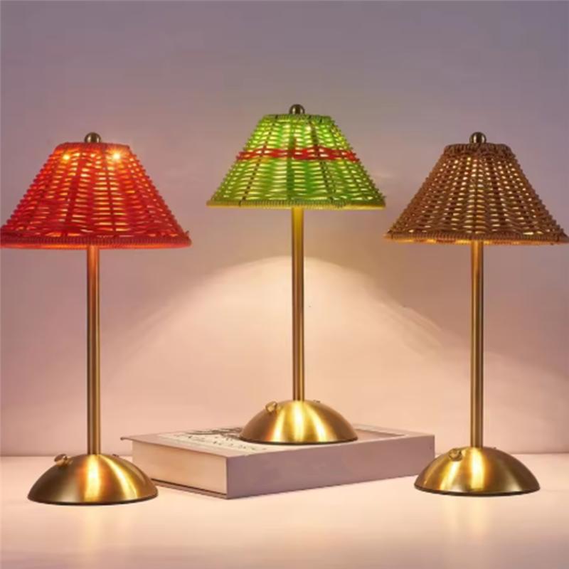 A25F-LED Rattan Rechargeable Desk Lamp 3 Color Light Changing Southeast Asian Style Decor Lamp
