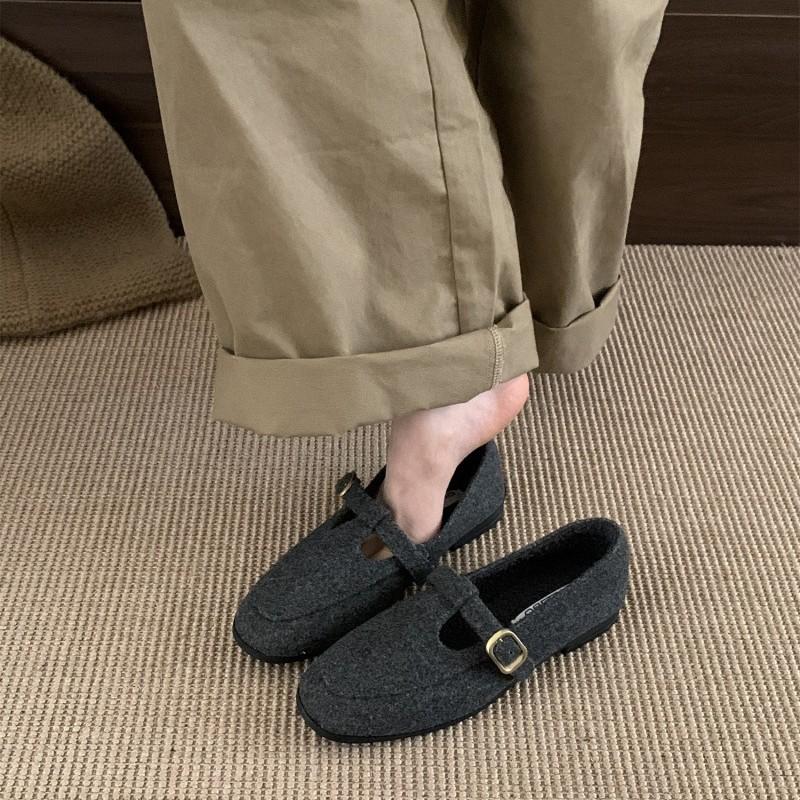 Flat single shoes women's 2025 new autumn retro square head Mary Jane women's shoes gentle evening shoes leopard print beanie shoes