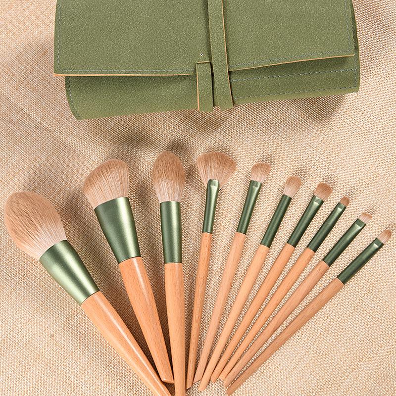 Qingluo 10-Piece Makeup Brush Set - Super Soft Brushes for Blush, Powder, and Eyeshadow