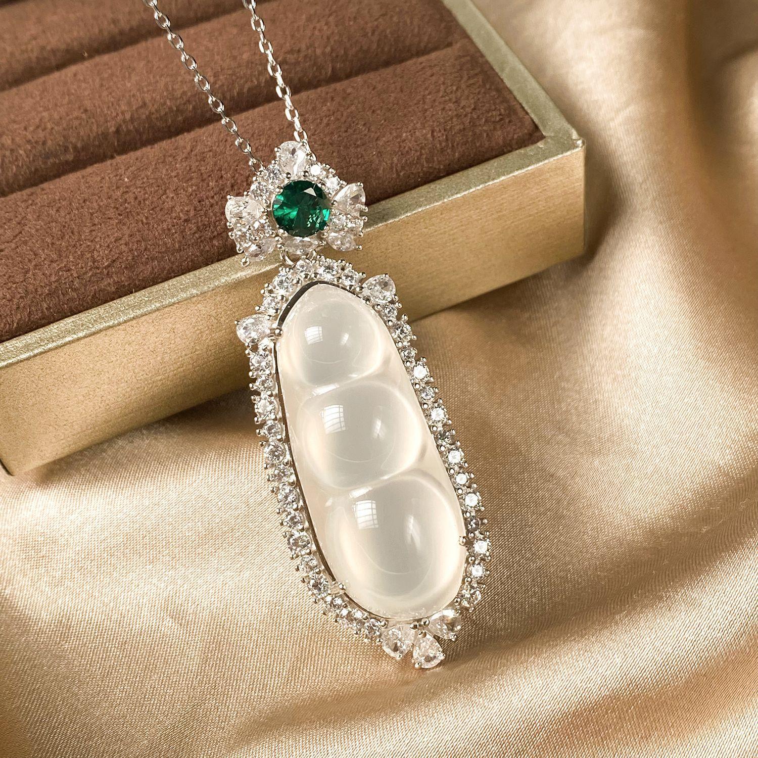 

Осенние и зимние украшения Серебряный ледяной халцедон зеленая фасоль кулон ожерелье для женщин